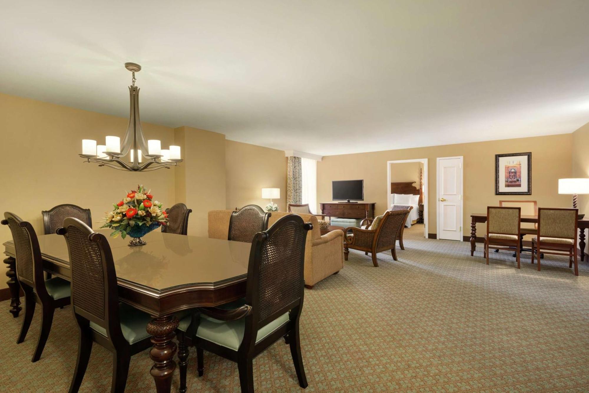 เอมบาสซี สวีท บาย ฮิลตัน ซาแวนาห์ Hotel ซาวานนาห์ ภายนอก รูปภาพ